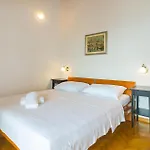 Semesterbostad Holiday Home Pisak With Sea View I *