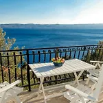 Holiday Home Pisak With Sea View I Semesterbostad