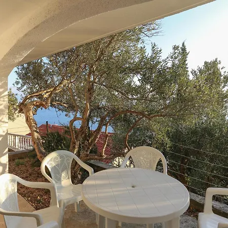 Holiday Home Pisak With Sea View I Semesterbostad